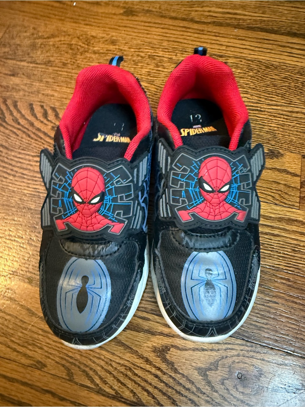 Spiderman velcro Kids Black, Red & Blue Light-Up Sneakers